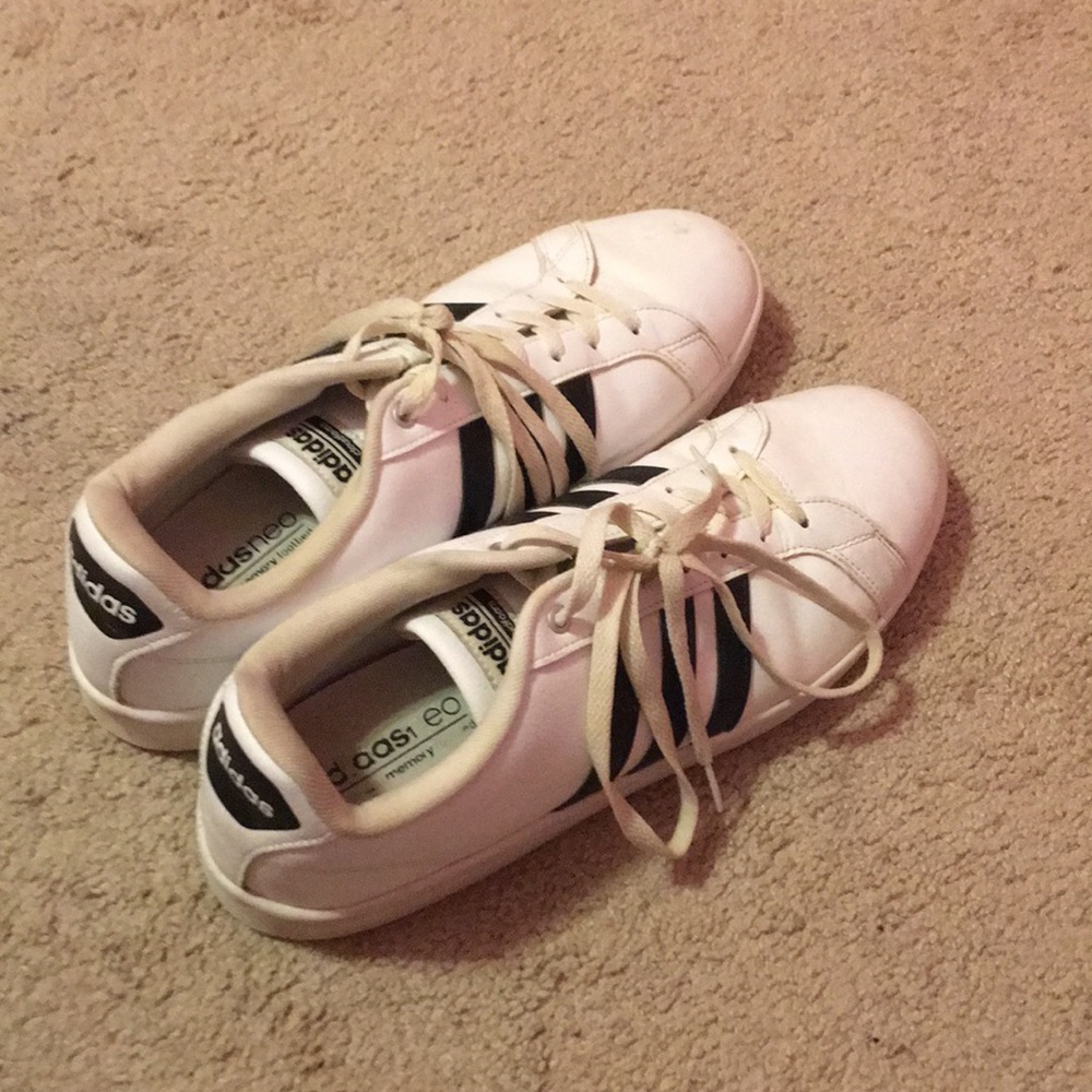 Adidas Sneakers